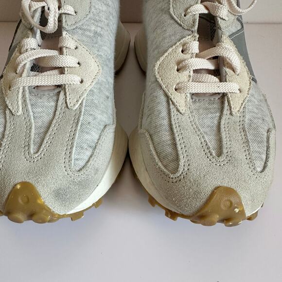 New Balance 327 sneaker in Raincloud‎ Rose Water women\'s size 8.5 Euro 40